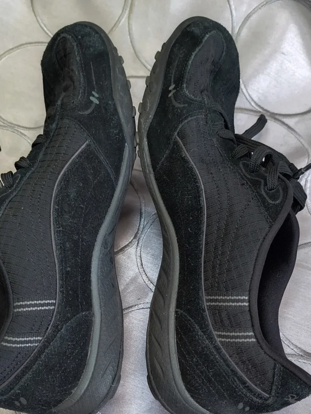 Skechers lightweight slip